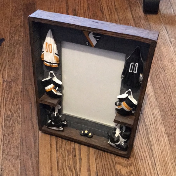 Pittsburgh Penguins wood/ceramic picture frame - Picture 3 of 9